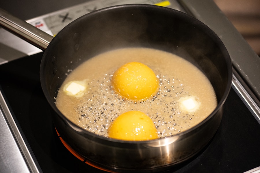 小夏を皮ごと静かに“煮付け”る。