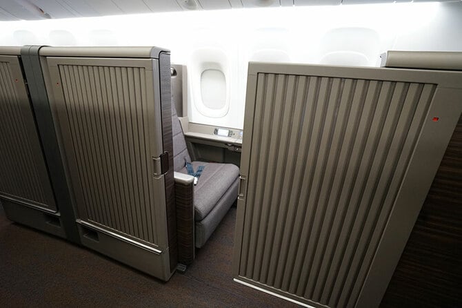 ANAファーストクラス ANA A380 ファーストクラス シート詳細|国際線|ANA