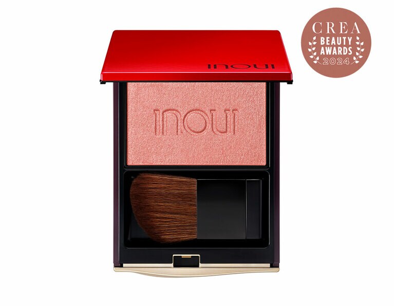 チーク 01 6,050円／資生堂