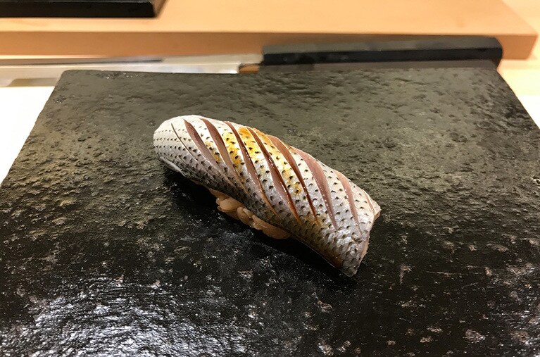 新子のシーズンに小鰭というのが難波さんのこだわり。