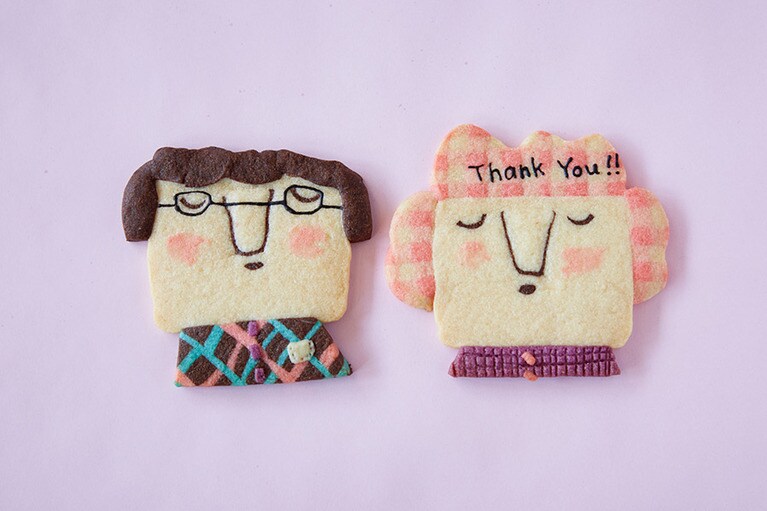 「カオクッキー」各500円。