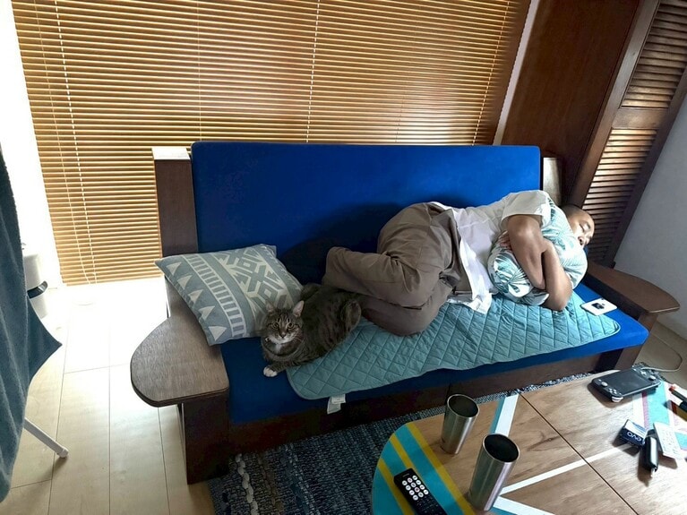 きしたかの・高野さんと愛猫・ごま吉。