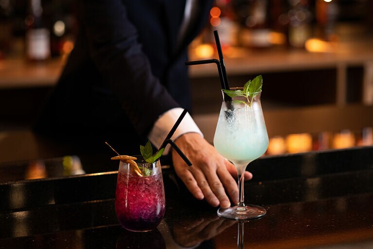 ザ・バー キール。