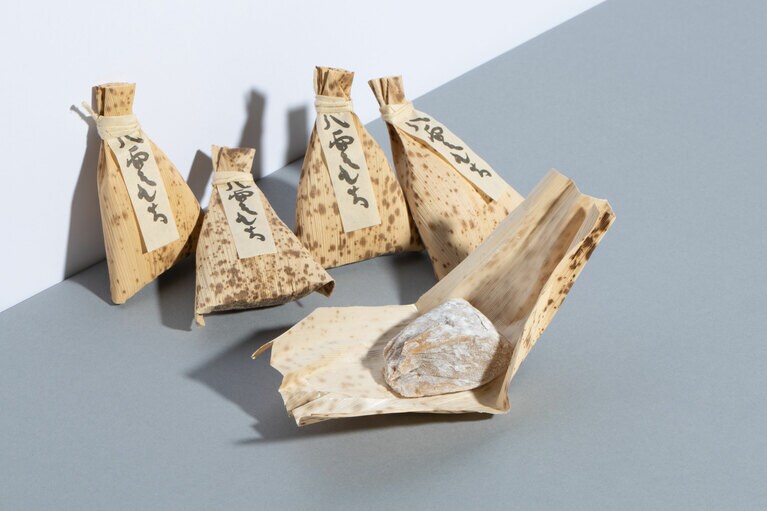 「八雲もち（8個）」2,144円。