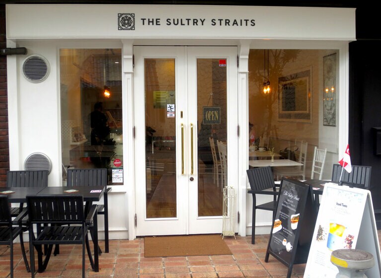 シンガポールのラッフルズホテルをイメージしたお店。