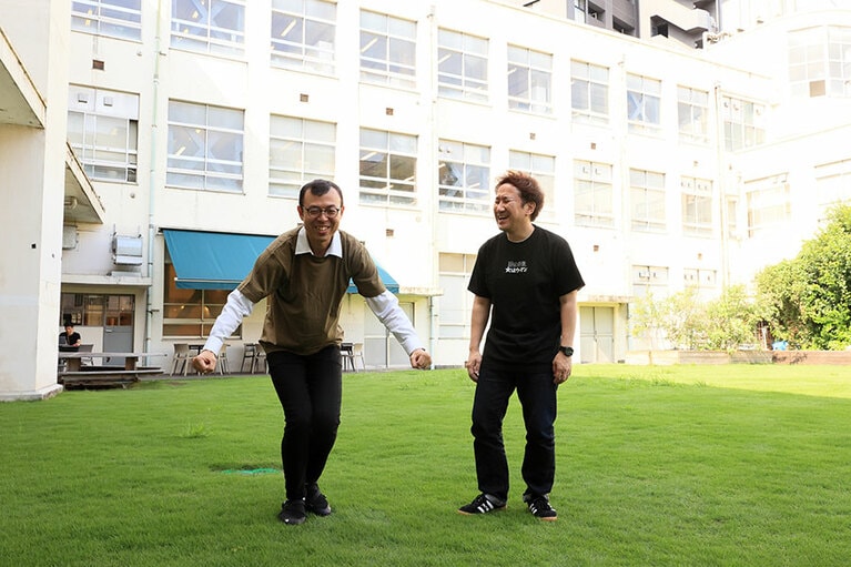 ジョイマンのネタをパラパラ写真で。