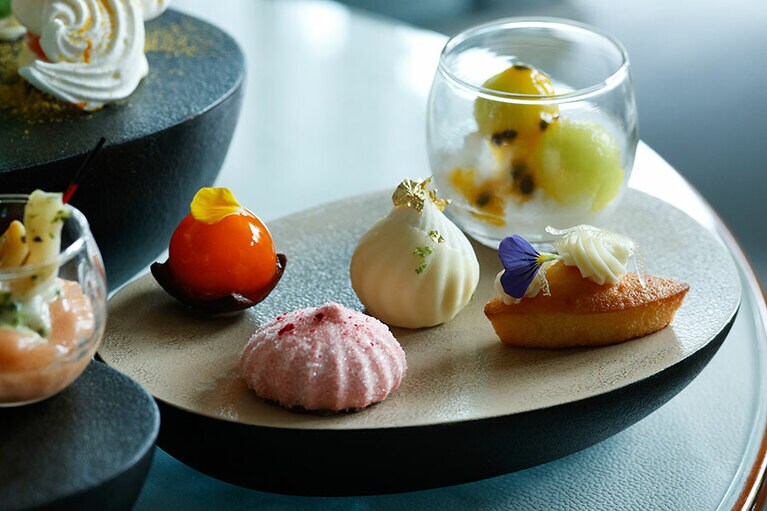 スイーツメニューの例。「MONTBLANC Edition」以外のスイーツ＆セイボリーは、8月31日までと、9月1日からでメニューが変わる。