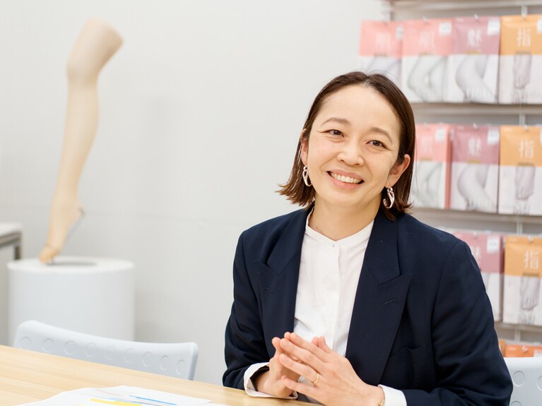 女性の気持ちに寄り添うブランディングをしたいと語る加藤さん。