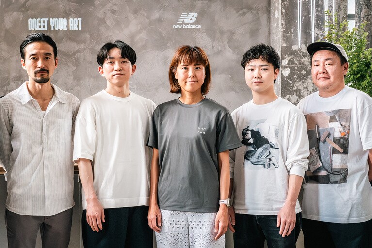 左から／「グレーアートミュージアム」参加作家の金子英、品川亮、津田道子、長島伊織、小笠原周