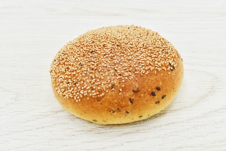 「十勝産小豆のあんパン」170円／ブルディガラ エクスプレス(グランスタ)