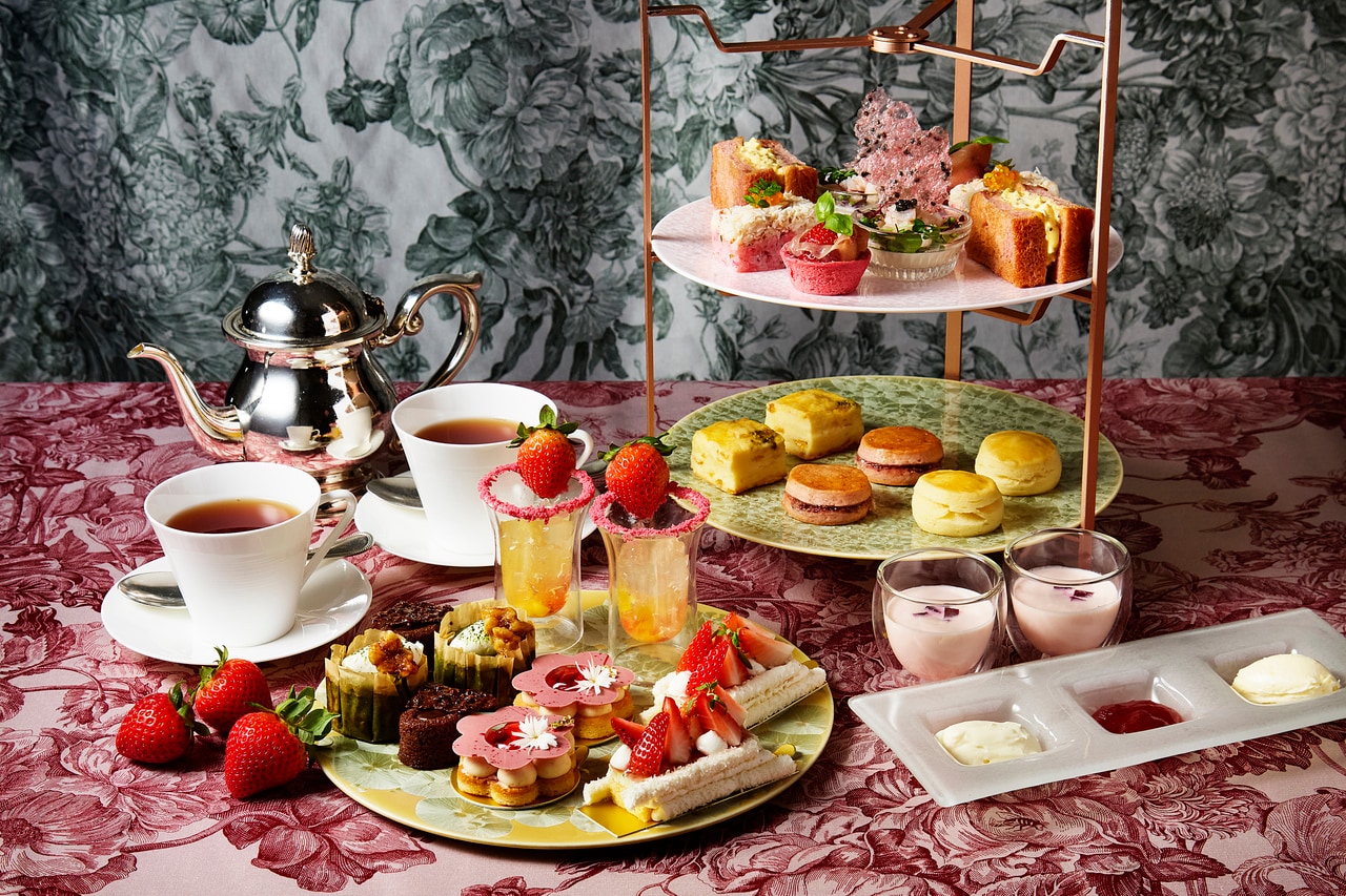 「ストロベリーアフタヌーンティー」のイメージ。1名8,580円（税込・サ別）、要予約。提供期間／2025年12月26日（金）～2026年1月31日（土）