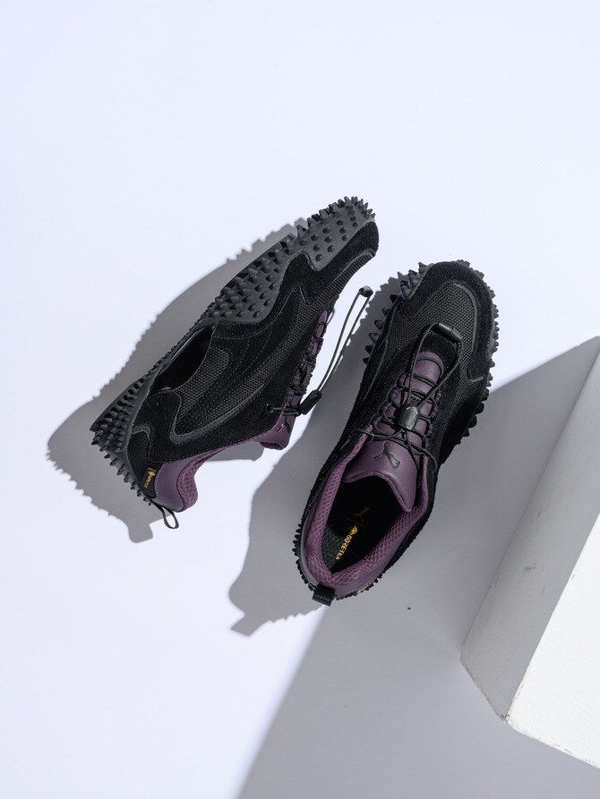 PUMA “モストロ XC ゴアテックス スニーカー”／27,500円。