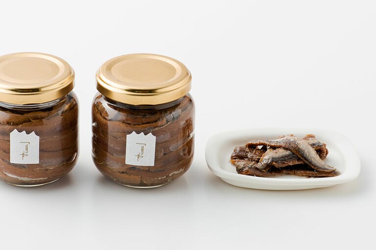 糠いわしアンチョビ 各70g 1,400円／つりや