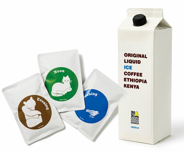 リキッドアイスコーヒー 1000mL 1,000円、コーヒーテイスティングセット 50g×3種 1,500円／ビー ア グッド ネイバー コーヒー キオスク千駄ヶ谷