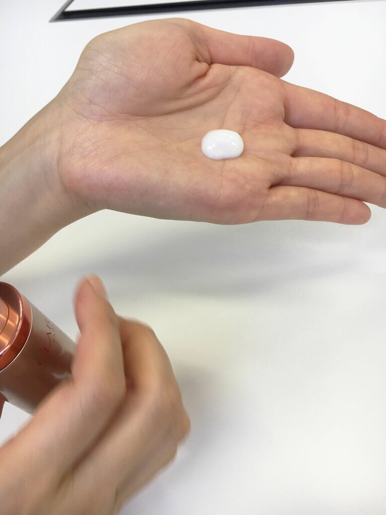 規定量(3～5プッシュ)