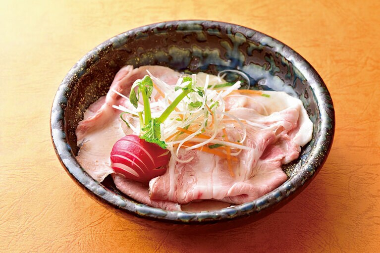 【ひなの宿ちとせ】湯治豚。