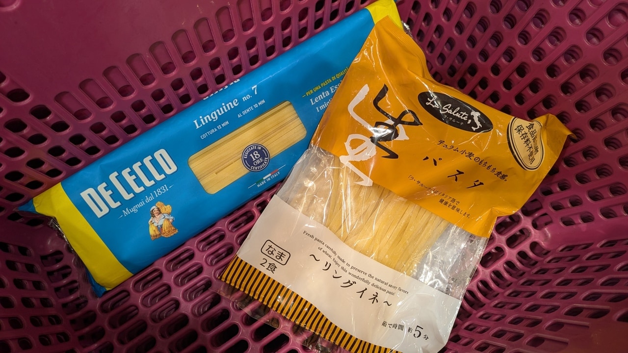 リングイニは、日本ではもっぱらリングイネと呼ばれる。イタリア語で「小さな舌」を意味するこのパスタは、断面が楕円形となっていて、濃厚なソースと相性がよい。