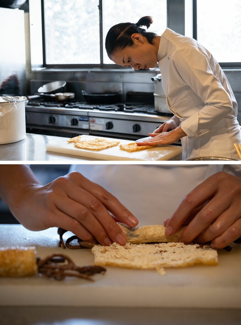 春から仕込んだゼンマイは炊き直して信田巻きのように油揚げで巻いていきます。