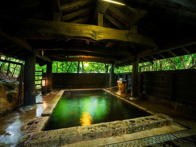 山の宿 新明館［熊本／黒川温泉］貸切露天風呂「風の湯」。