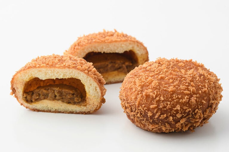 アンデルセンのカレーパン 240円。