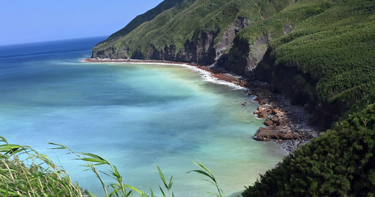 生きる火山島・薩摩硫黄島】 約7300年前の大噴火の記憶が刻まれた煙