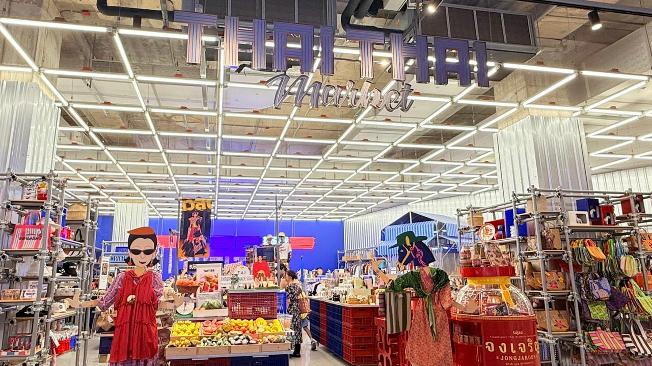 タイらしい食品や雑貨が揃う、EMSPHERE内の「THAI THAI MARKET」。