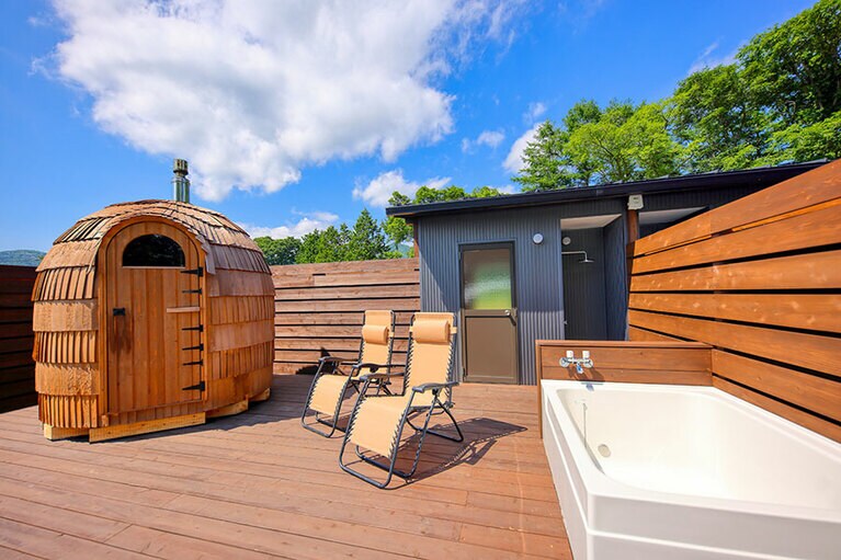 ドーム型の形状が特徴的な「イグルーサウナ」。