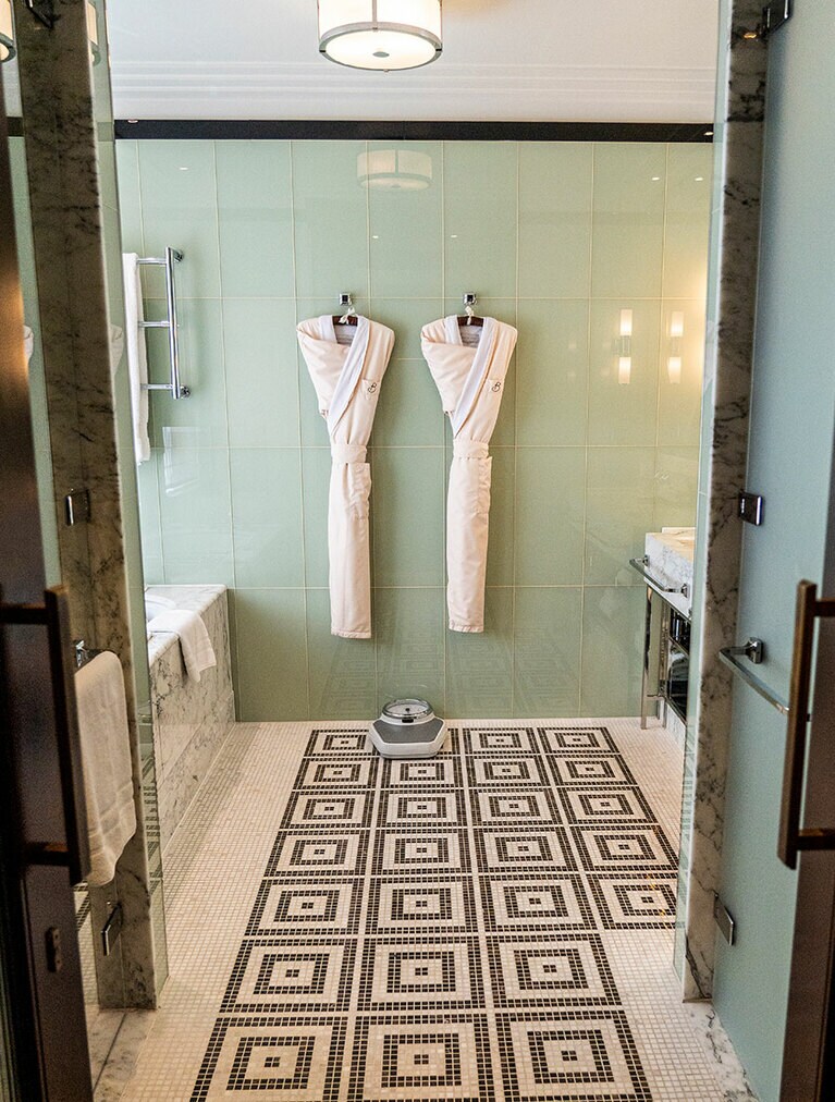 “メイフェア・スイート”のバスルーム。