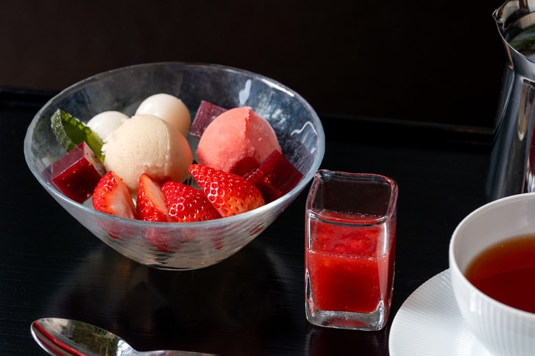 「いちごあんみつ」。