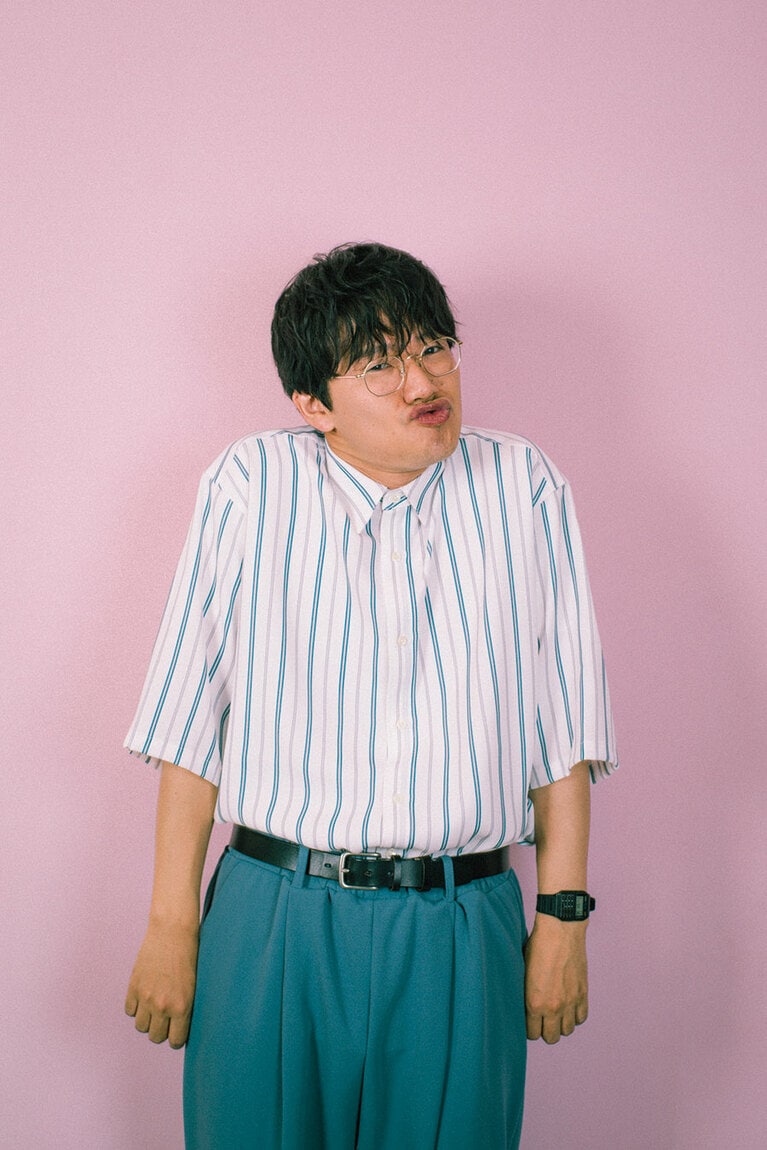 ミキ・亜生さん。『保護ネコに幸せにしてもらった僕の推しネコ活』（主婦の友社）より