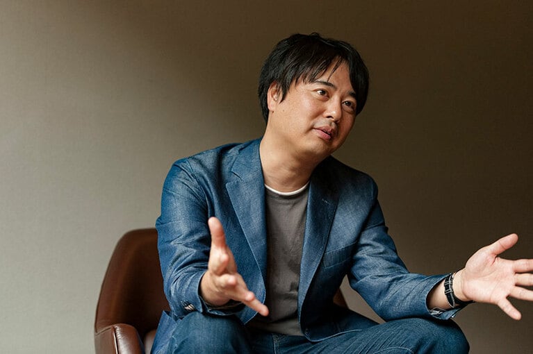 幼少期からブレることなく、物語を作り続けている徳尾さん。やりたいことをとことんやり続ける、その強い信念が自信となって、滲み出ているように見えました。