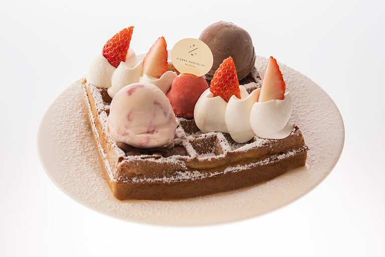 マルコリーニ ブリュッセルワッフル ストロベリー 1,320円。※銀座本店、名古屋店で5月31日まで販売。