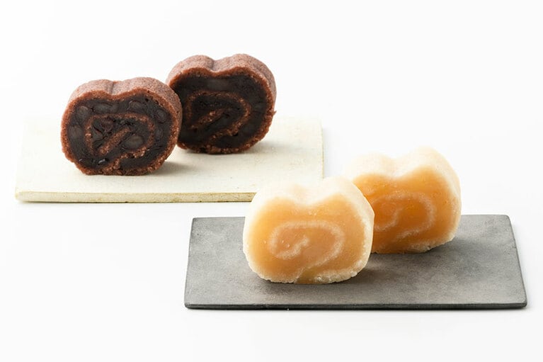 各165g 972円（雲龍）、1,080円（白雲龍）／京菓子司 俵屋吉富