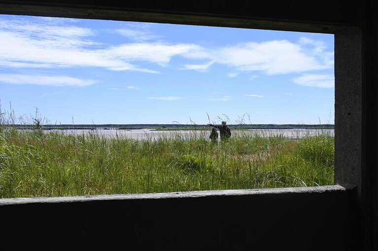 かつて要塞だった州立公園内には塹壕が残され、中に入ることもできます。