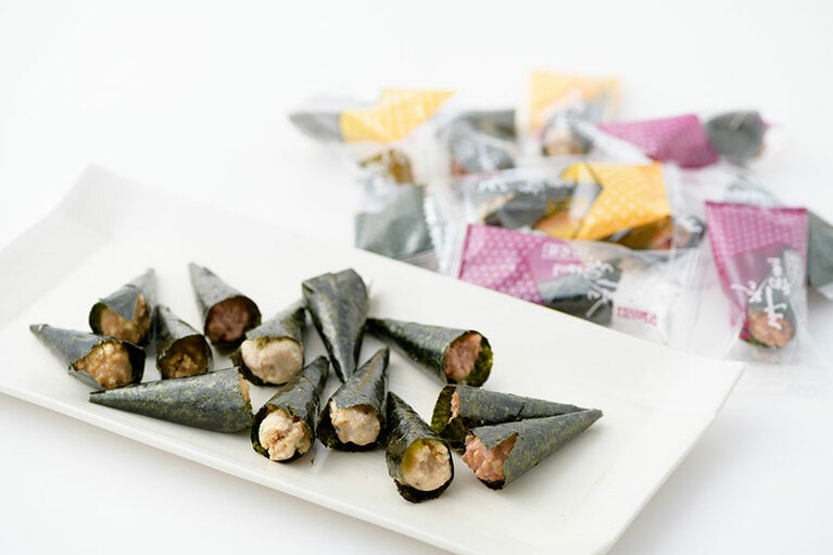 成城石井 手巻納豆三種ミックス 1,590円(170g)。