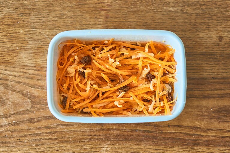 【にんじんレーズンのオレンジマリネ】