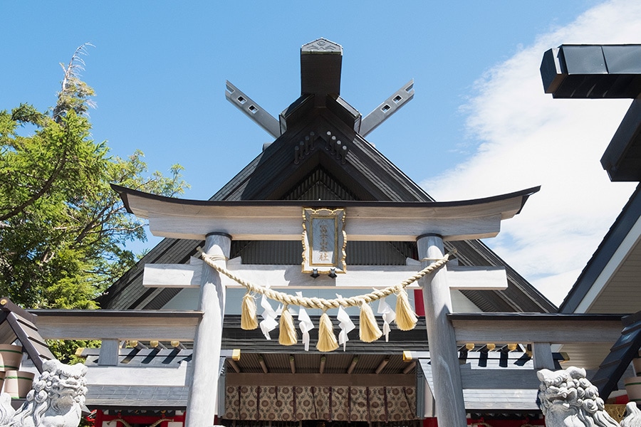 五合目では、食事をしたり、冨士山小御嶽神社を参拝したりして、ゆっくりと過ごす。