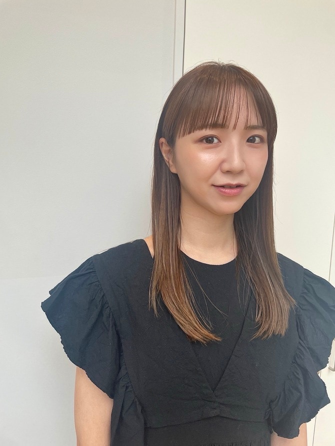 ストレートもカールも楽しめるローレイヤー。
