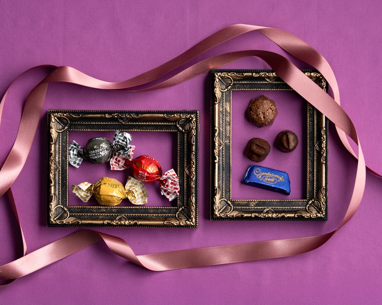 成城石井 チョコバラエティアソートBOX （小）154g、1,610円／（中）252g、2,150円。