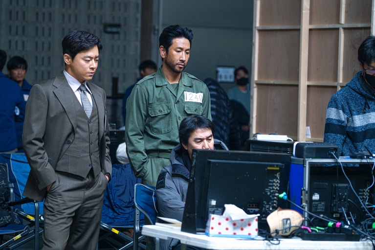 © 2024 NEXT ENTERTAINMENT WORLD & PAPAS FILM & OSCAR10STUDIO. All Rights Reserved.