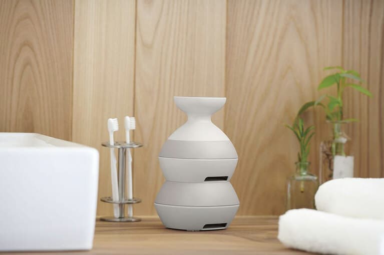 パナソニック「頭皮エステ 〈スパイラル＆スライド〉EH-HE0J」オープン価格（実勢価格約22,000円）。