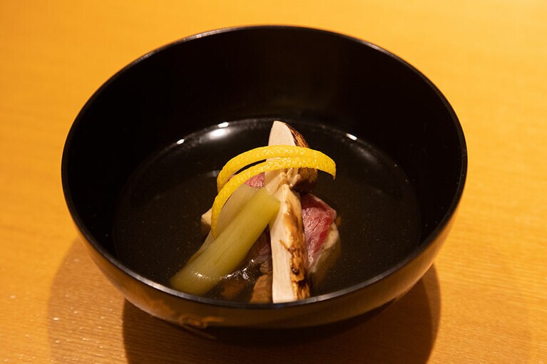 比婆牛ヒレ肉飯蒸し 丹波餡掛け。