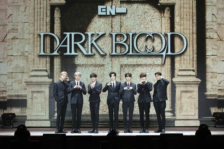 振付の練習よりも難しかった」 ENHYPENが4th Mini Album 『DARK BLOOD』で魅せた新境地 | 写真 | 1枚目