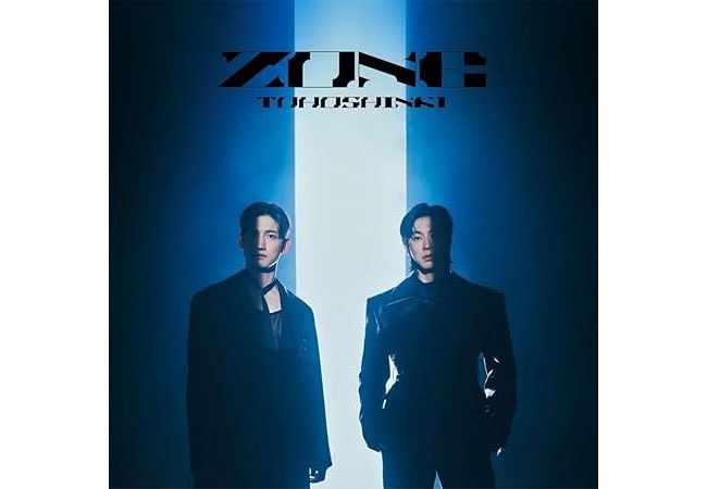 東方神起 20th ANNIVERSARY ALBUM『ZONE』。