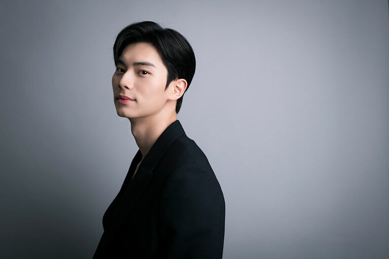 ドラマではチョ・ヨジョンさん（『ハイクラス』）やチョン・ドヨンさん（『イルタ・スキャンダル』）といったベテラン俳優とも共演。