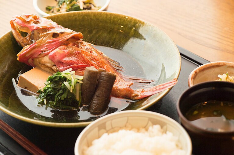 「本日の魚の煮付け オニカサゴ」 1,600円。