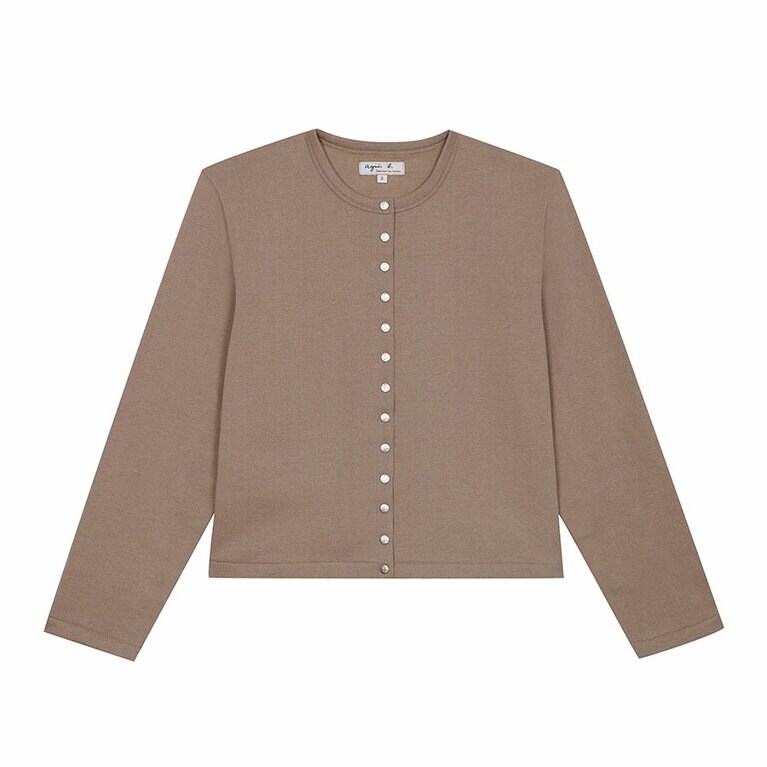 Le cardigan pression “bio” Femme ベージュ26,400円。