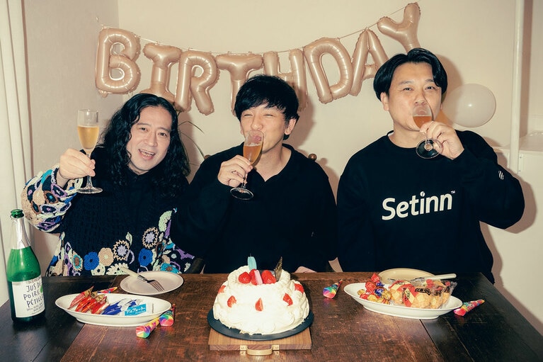 左から：又吉直樹さん（ピース）、向井 慧さん（パンサー）、児玉智洋さん（サルゴリラ）。