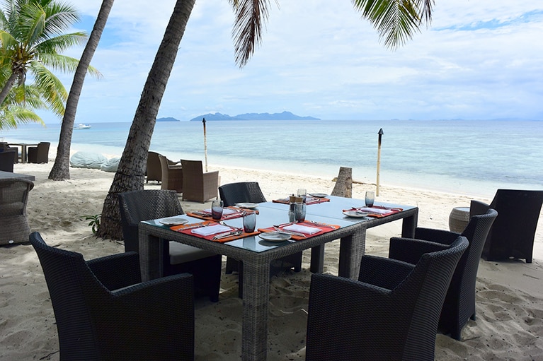 晴れた日には海を眺めながらいただく、ランチタイム。