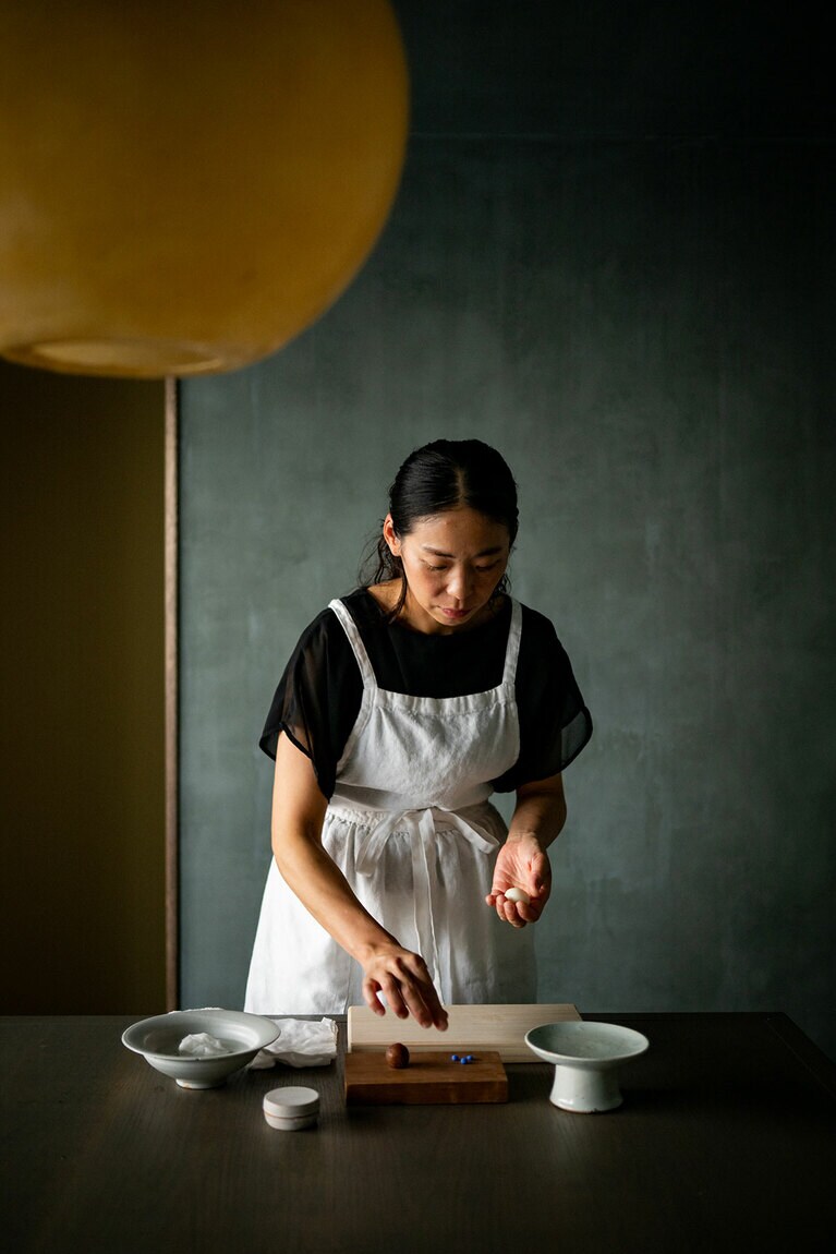 和洋のお菓子を楽しめる。
